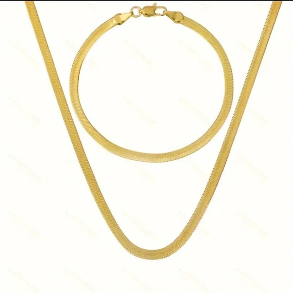 18K GOLD PLATED NECKLACE AND BRACELET SET-CLEARENCE - Picture 3 of 8